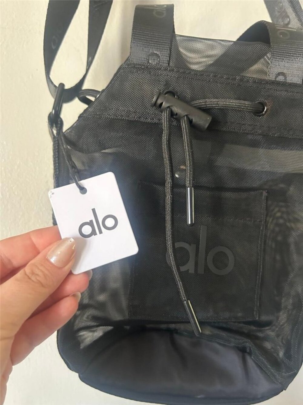 Alo Black Mesh Bucket Cross Body Bag NEW - Picture 7 of 13